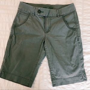 Grey Bermuda Shorts size 6/28